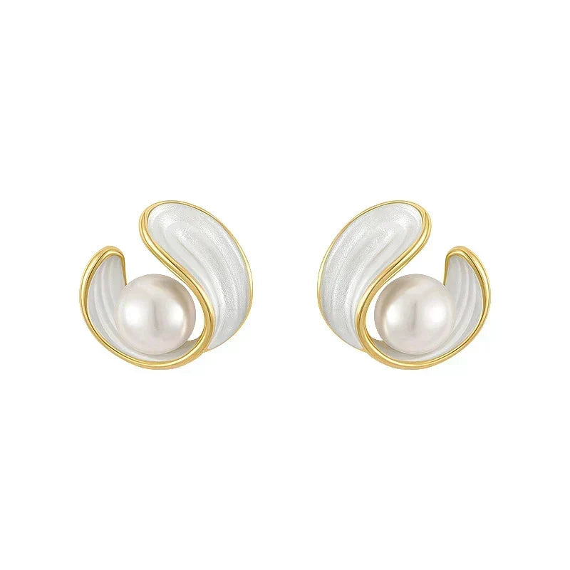 Gold Swirl Perle Ohrstecker