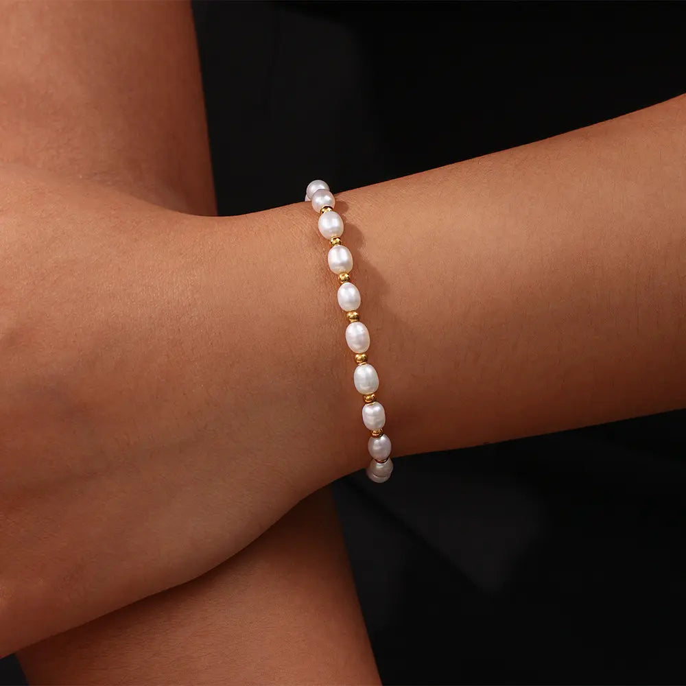 Elegant Perle and Gold Armband