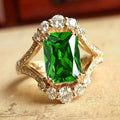 Gold Smaragd Halo Ring