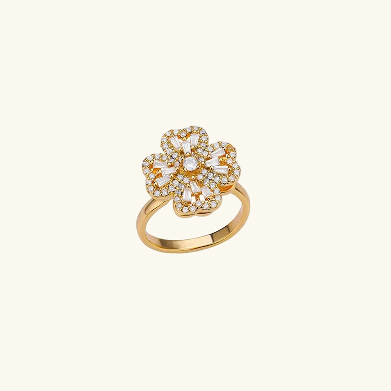 Clover Ring